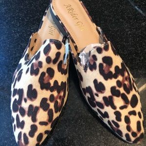 Leopard print flat mules size 10 (run small)